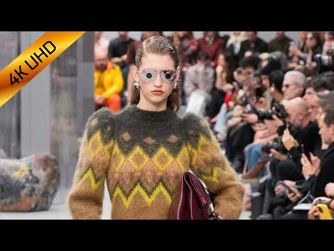 Acne Studios | Fall Winter 2025/2026 | Paris Fashion Week