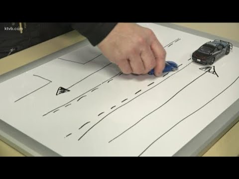 Boise PD explains how drivers should use the center turn lane