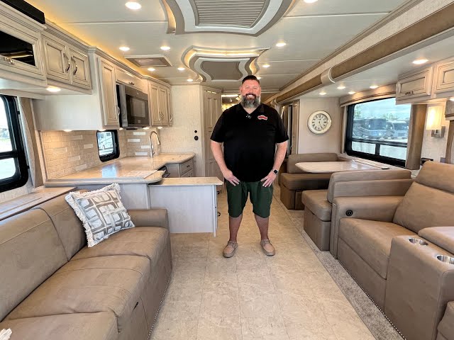 Preview image of 2024 Newmar Kountry Star 4037 (17N232109) youtube video