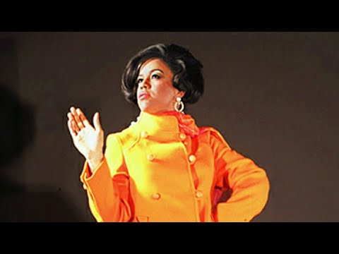 3 Times Flo KILLED IT even in the background!