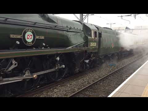 Tones at Tilehurst. FT Clan Line.