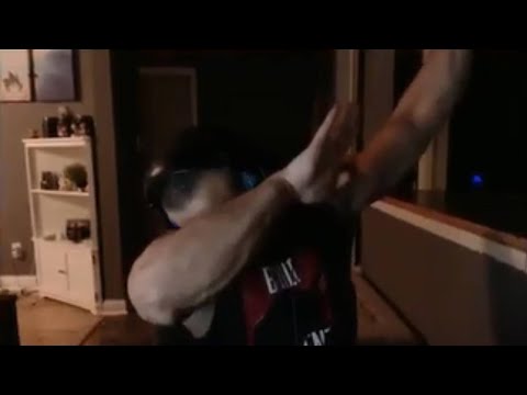 Tyler1 goes DABBING mode after his insane Draven Ult