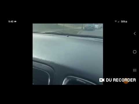 Man wearing huge shoes, Shaquille O'Neal shoe size