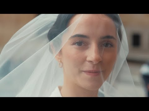 Alicia  y Luis | Llegada a la Catedral de Salamanca