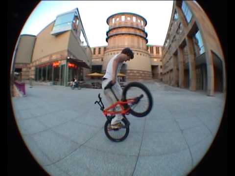 kunstform?! bmx shop | seppl | halfpacker 360 bodyvarial jump