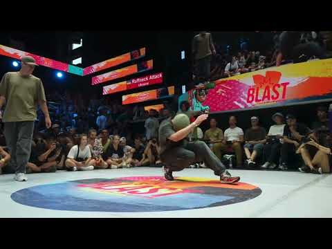 Bboy Intact (Ruffneck Attack Crew/Ukraine) at outbreak europe 2022 round 1