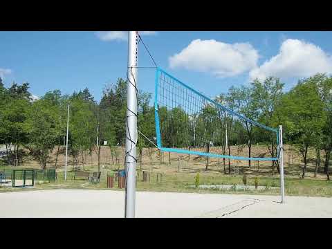 Zalew Sosina - Plac zabaw i boisko w kamieniach. Czy jest bezpiecznie?