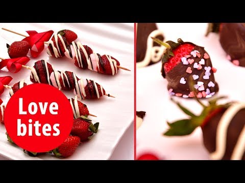 download lagu mp3 mp4 Strawberry And Marshmallow Kebabs, download lagu Strawberry And Marshmallow Kebabs gratis, unduh video klip Strawberry And Marshmallow Kebabs