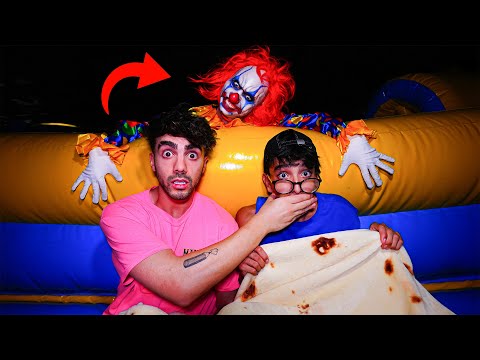 PASAMOS UNA NOCHE EN UN PARQUE DE INFLABLES