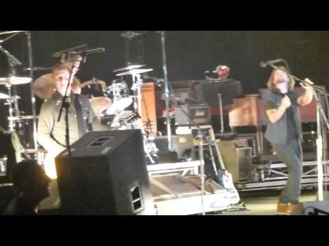 Pearl Jam - Do The Evolution - Manchester Arena 20 June 2012