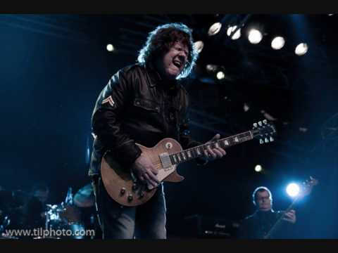 Gary Moore - A Wild One LIVE (New song!)