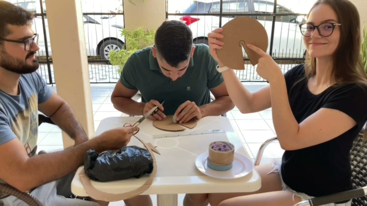 Confecção do Disco Para Utilização em Aulas de Atletismo