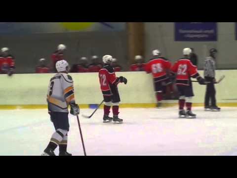Эпизоды хоккейного матча ТОФ - "Тигры-2". Первенство Владивостока