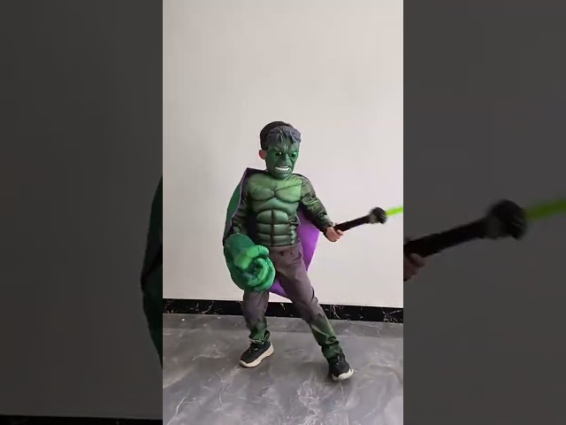 Vídeo relacionado con Rubies Disfraz Hulk Classic para niños y niñas, Jumpsuit con cubrebotas y máscara, Licencia Oficial Marvel para cumpleaos, cosplay, fiestas y Carnaval