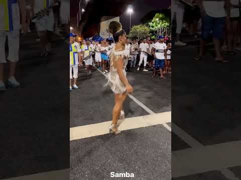 Street 🇧🇷 Samba in Brazil #chacha #samba