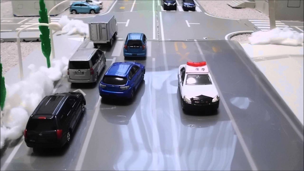 【トミカ】 スリップ注意