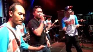 Download lagu RAHMAT ILAHI D&D mp3 Download lagu RAHMAT ILAHI D&D mp3