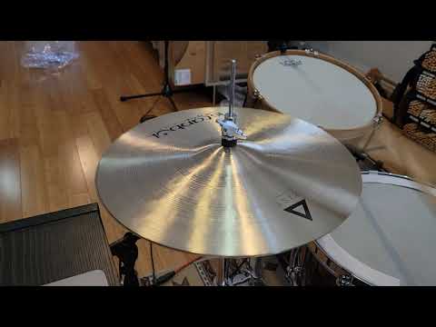 (SOLD) Cymbals - Istanbul Agop 15" Xist Hi Hats (Natural)