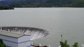 Re: [新聞] 南化水庫蓄滿 溢流近30萬公噸蓄水
