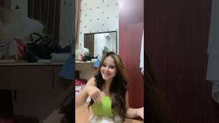 Download lagu Godaan Tante Laluna mp3