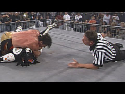Eddie Guerrero soars to victory over La Parka: WCW Thunder, July 1, 1999 (WWE Network Exclusive)