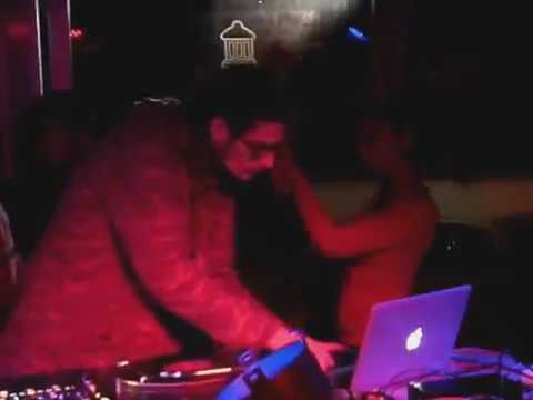 Sisters Cat al porticciolo