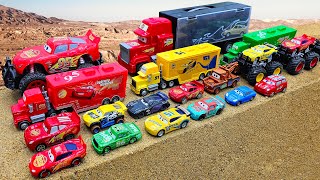 Play with Tayo Bus and rescue Lightning Mcqueen From The Sand Pits l Truck Toys Story