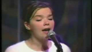 Bjork - Aeroplane
