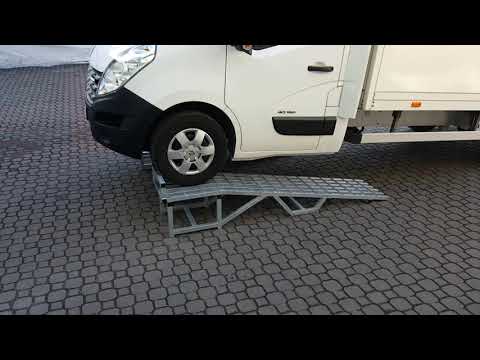 Podjazd samochodowy , najazd rampa