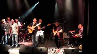 Francis Dunnery &amp; Steve Hackett - &quot;I Know What I Like.&quot; CKDCF Benefit Concert 2012