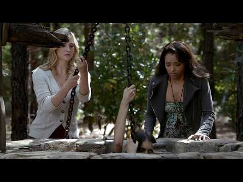 Elena, Bonnie y Caroline rescatan a Stefan del Pozo de Verbena | The Vampire Diaries-Latino