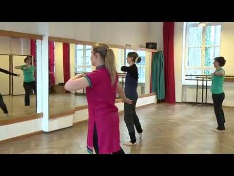 Madlen Werner dances Bollywood and Tribal Fusion