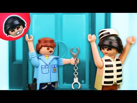 Karlchen auf der Flucht! - Playmobil Polizei Film - Karlchen Knack #366