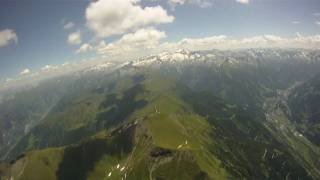 preview picture of video 'Flug zum Gletscher des Ankogel  (1 von2) (Flight to the Glacier of the Ankogel)'