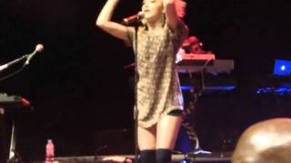 Get Yer Yah-Yah s Out - live in RJ - Emily Osment -HD