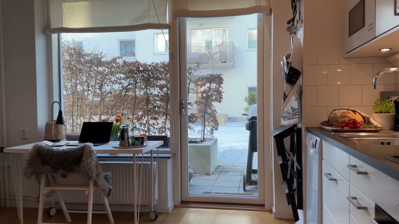 1 rum Lägenhet på Finn Malmgrens Väg 2 Hammarbyhöjden Stockholms kommun - video