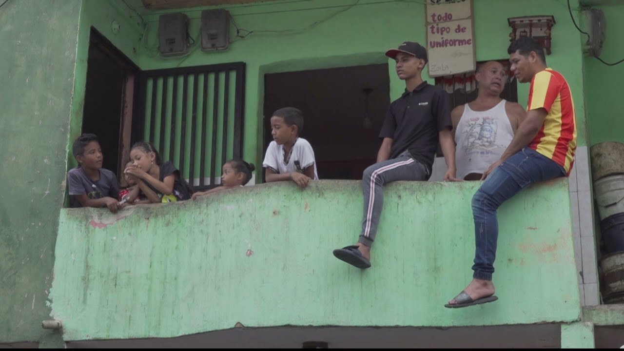 Venezuela : une crise sans fin • FRANCE 24