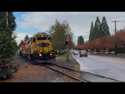 (Reused Signal) PNWR 2306 Sherwood Local On SW 72nd Ave in Tigard, OR