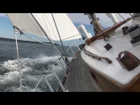 MADRIGAL SPARKMAN & STEPHENS / PAUL LUKE 46 FT BERMUDAN YAWL 1958 CLASSIC YACHT FOR SALE