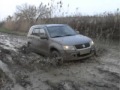 Suzuki Grand Vitara 2,7 in mud.avi 