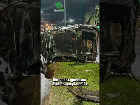 Tremendo en Oberá: despiste y varios vuelcos dejaron dos heridos