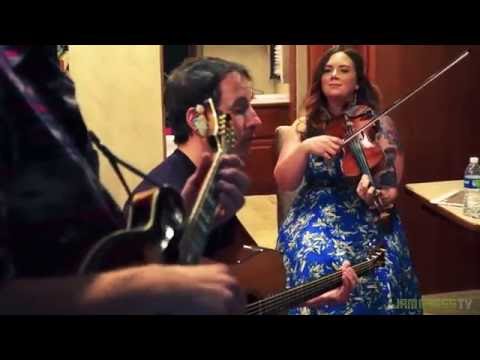 Thumbnail for Yonder Mountain String Band - Pigs (Exclusive Backstage) - Northwest String Summit by Yonder Mountain String Band