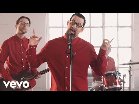 Good Charlotte - Makeshift Love (Music Video)