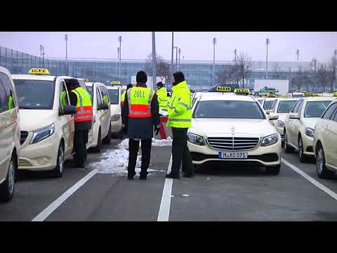 Razzia: So kontrolliert der Zoll hunderte Taxifahrer