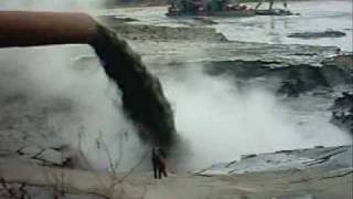 preview picture of video 'INDONESIA - SURABAYA MUD VOLCANO'