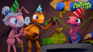 Download lagu Antiks | Perfect Present! | Funny Cartoons For Kids | Oddbods & Friends mp3