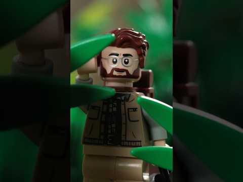 An island full of dinosaurs? Who would be silly enough to go there? Oh wait… #legojurassicworld