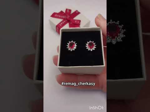 Подарок девушке Серьги с цирконами "Рубиновый овал" в серебристой оправе в коробочке - фото 1 - id-p2243075465