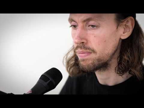 For Folk's Sake presents A Grave With No Name