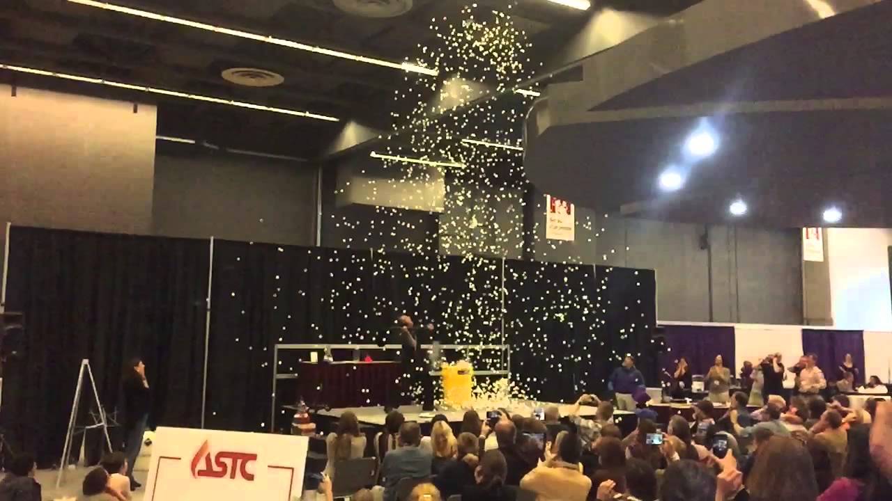 Promotional video thumbnail 2 for Eddie Goldstein Magician